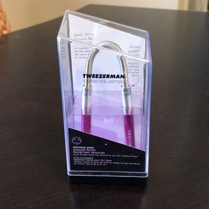 Tweezerman smooth finish facial hair remover